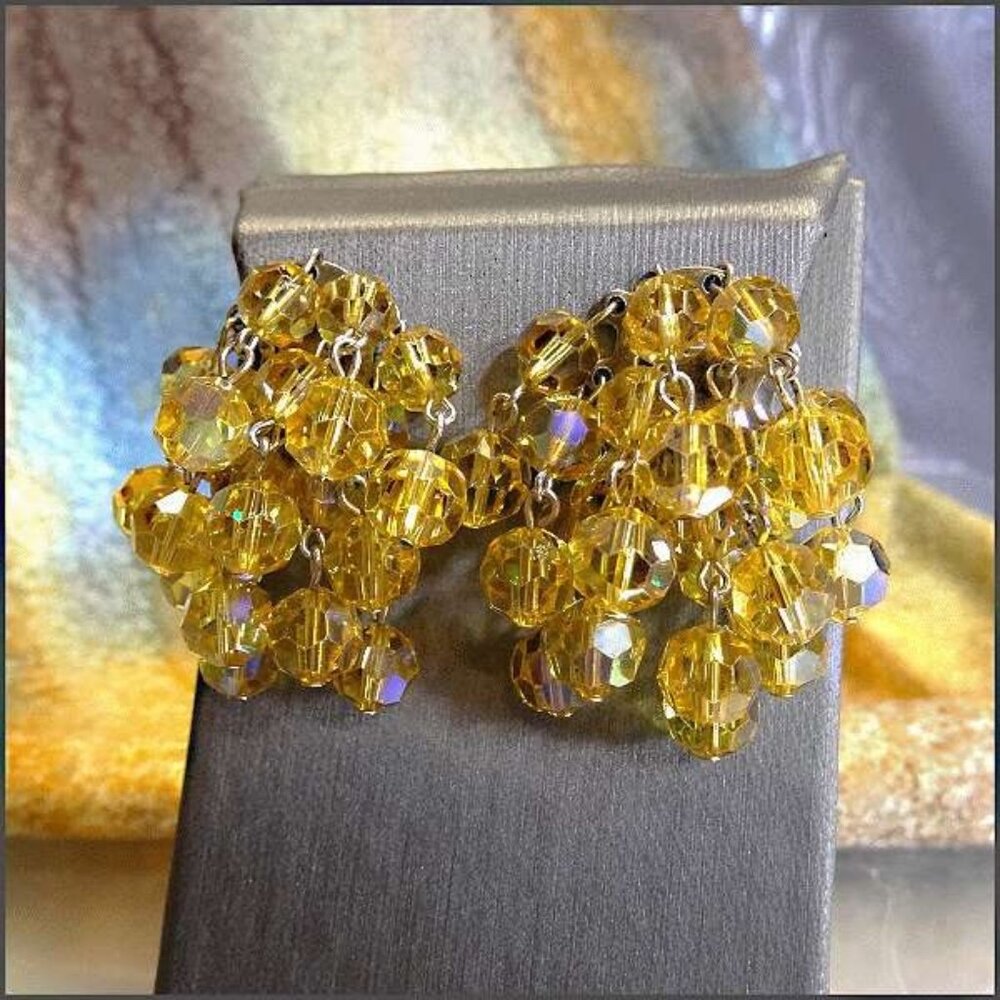 1950s Brilliant Citrine Crystal Clusters Vintage Clip Earrings 15191